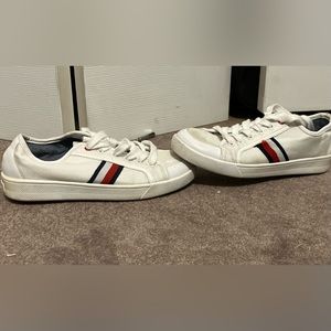 Tommy Hilfiger white sneakers